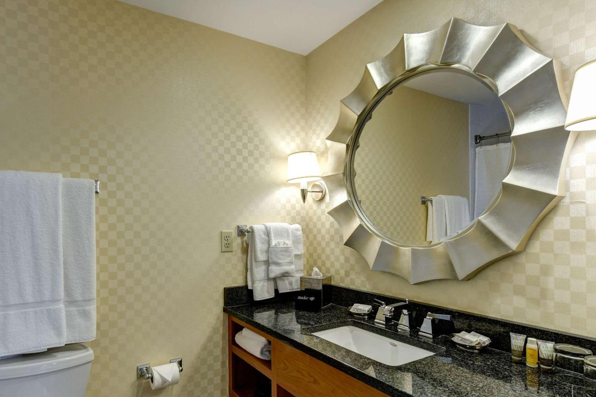 Port Inn And Suites Portsmouth, Ascend Hotel Collection エクステリア 写真